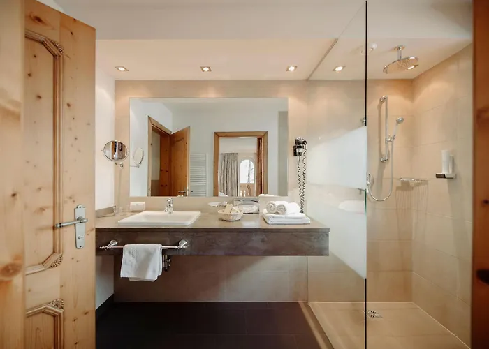 丽莎酒店 4* 弗拉绍